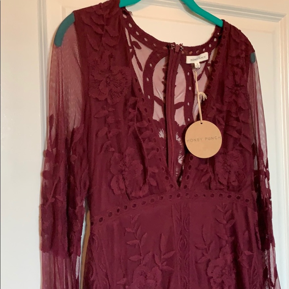 Honeypunch Deep plunge lace dress